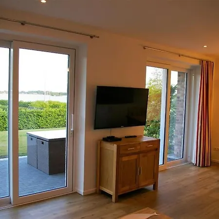 Apartman Am 12 *